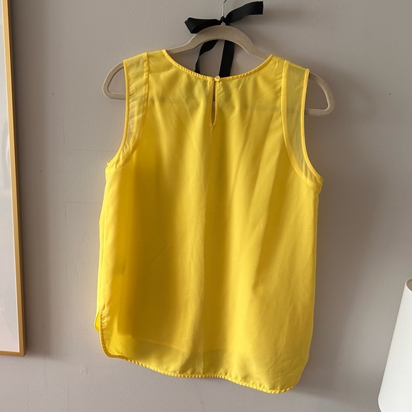 Calvin Klein sleeveless top. - Picture 2 of 3